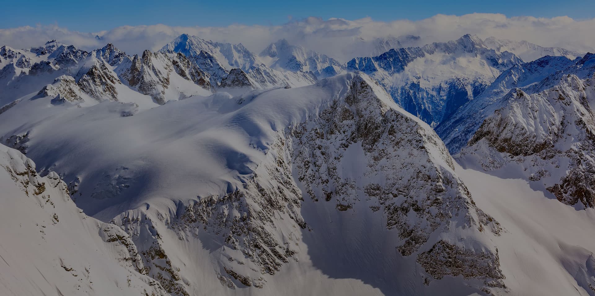 Vue sur les montagnes de l'Alpe d'Huez